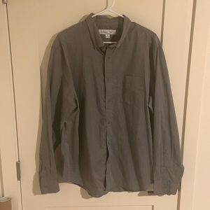 Old Navy Men button down shirt